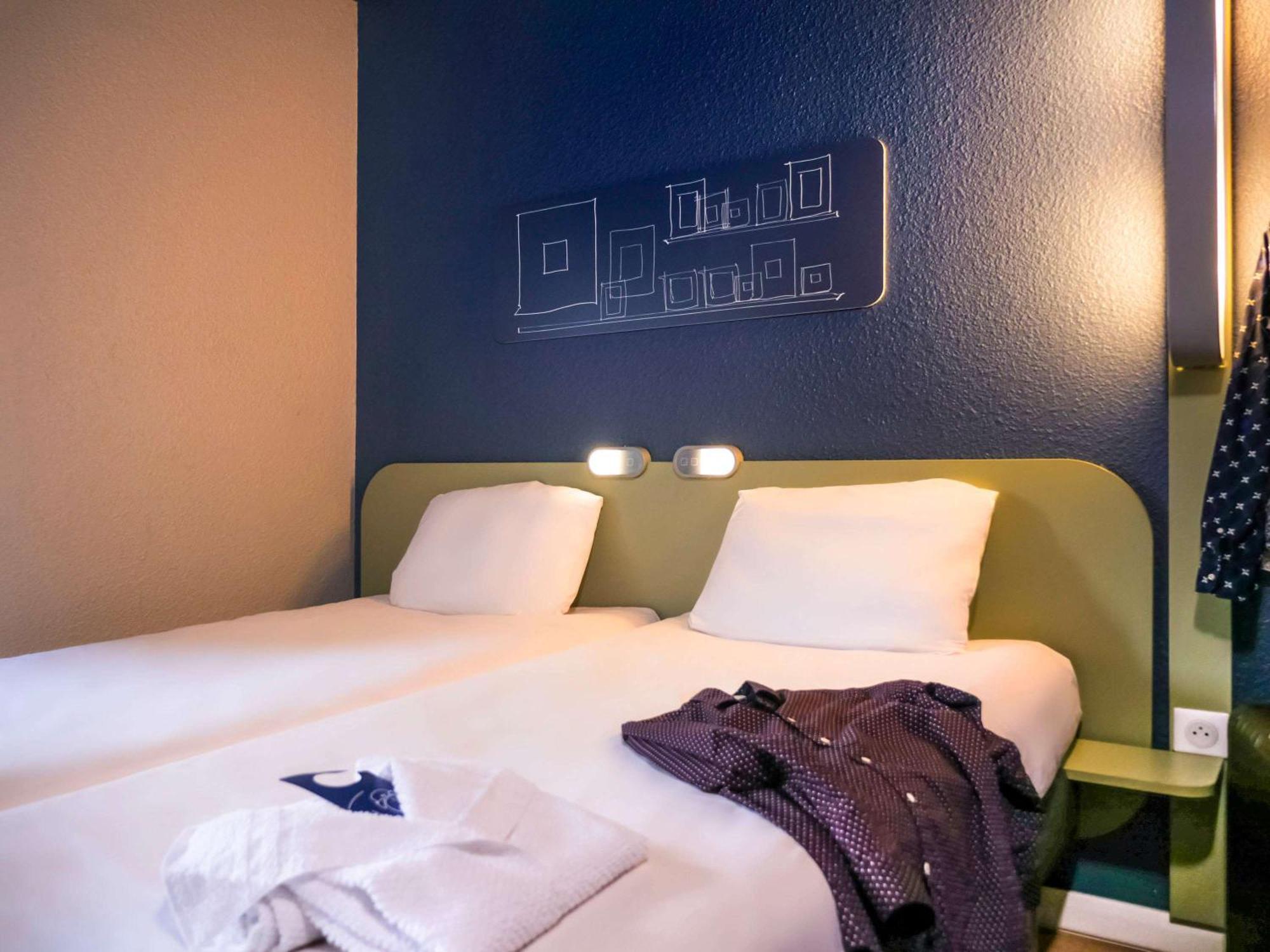 Ibis Budget Arles Sud Fourchon Exterior foto